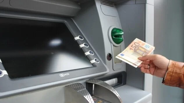 bankomat-valyuta-632x356webp_Tva1hV.webp
