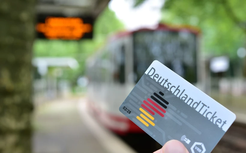 das-deutschlandticket-in-dortmundjpg_udXP4D.webp