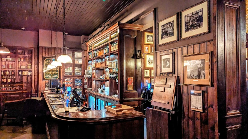 Fitzroy Tavern, London - Award-winning Restored Pub