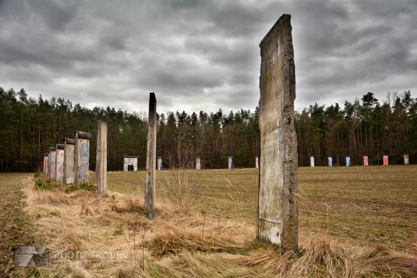 Mur Berliński w Sosnówce koło Twardogóry - PHOTO-TRAVEL - Podróże zapisane w kadrze