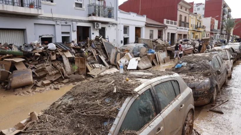 situacion-en-valencia-tras-las-inundaciones-causadas-por-la-dana-11jpegwebp_Czg8Vh.webp