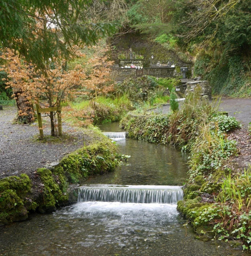 The flowing Water at the Holy Well