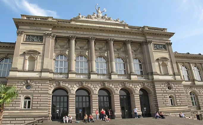 yniversitet-strasbyrgajpg_JdKSl8.webp